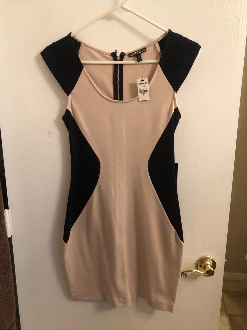 Express Women’s Beige and Black Dress